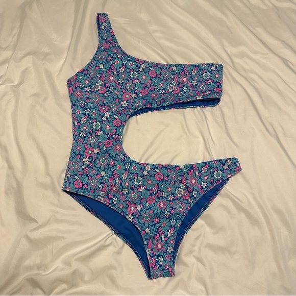 Relisted in my closet Frankie’s bikinis blue & pink floral one shoulder monokini - Picture 3 of 6
